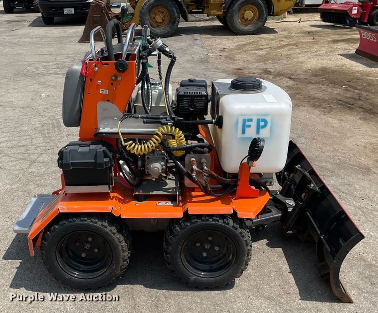 image for item DL3937 Snowrator ZX4