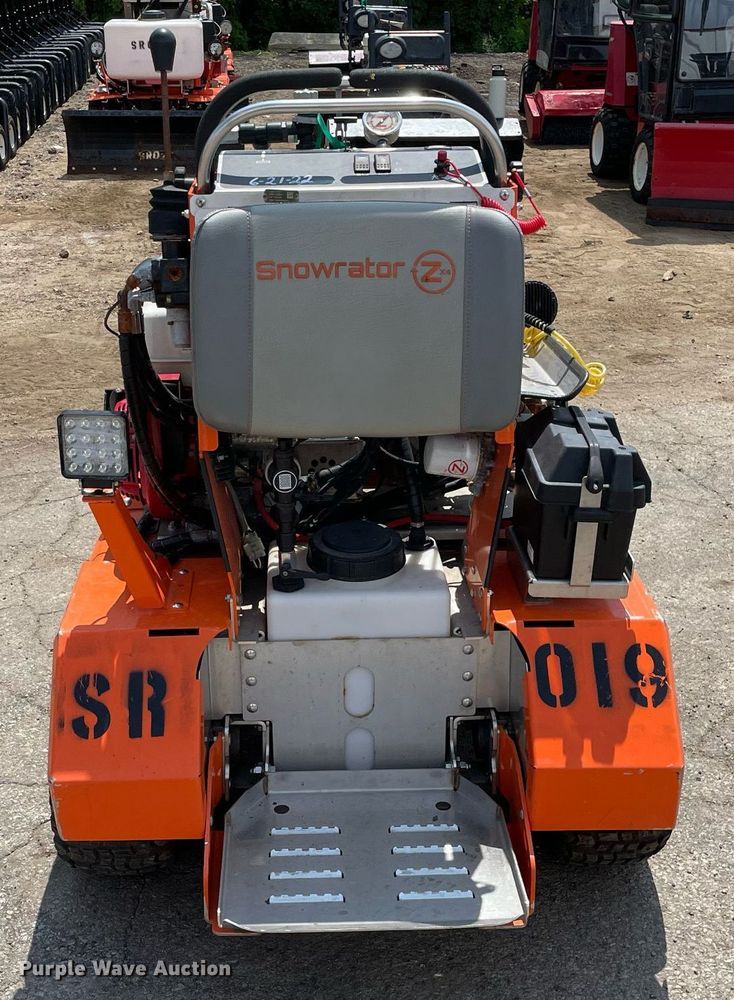 image for item DL3937 Snowrator ZX4