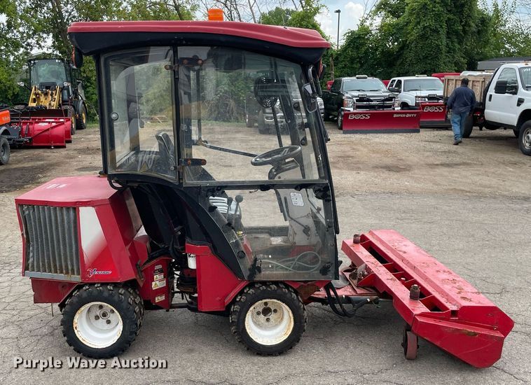 image for item DL3939 Ventrac 3200  compact tractor