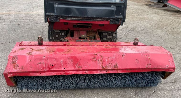 image for item DL3939 Ventrac 3200  compact tractor