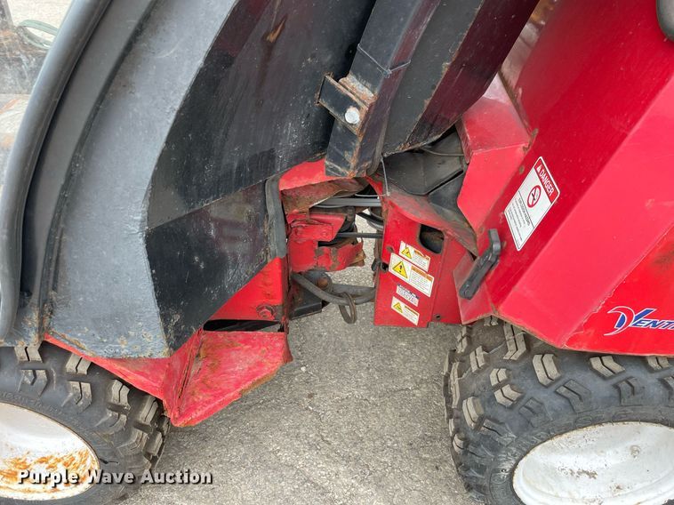 image for item DL3939 Ventrac 3200  compact tractor