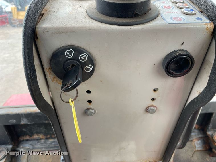 image for item DL3939 Ventrac 3200  compact tractor