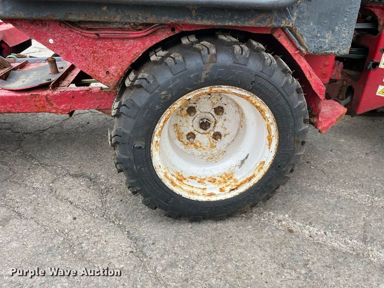 image for item DL3939 Ventrac 3200  compact tractor