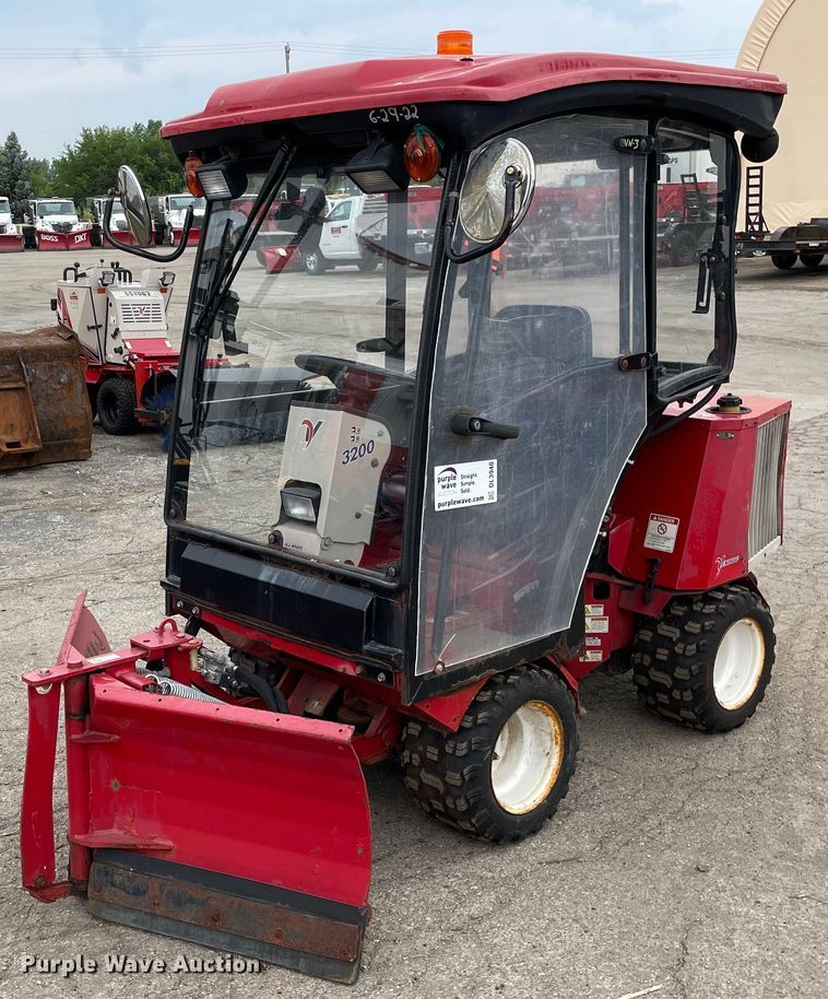 image for item DL3940 Ventrac 3200  compact tractor