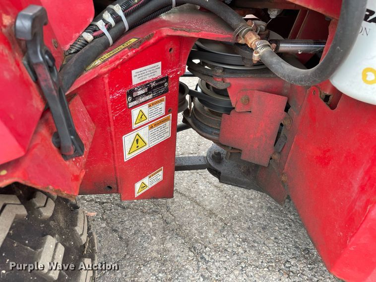 image for item DL3940 Ventrac 3200  compact tractor
