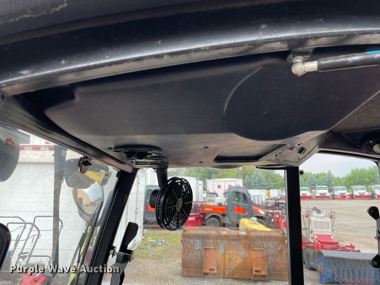 image for item DL3940 Ventrac 3200  compact tractor