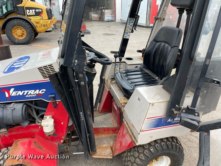 image for item DL3941 Ventrac 4200  compact tractor
