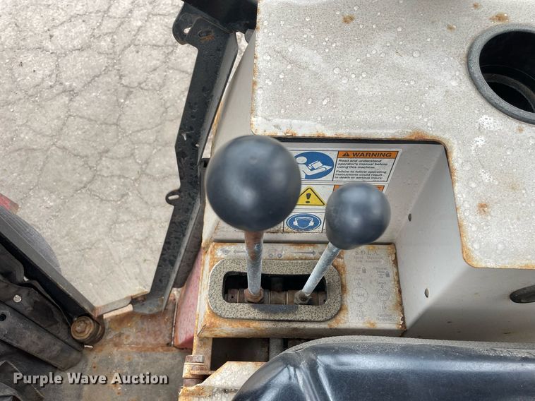 image for item DL3941 Ventrac 4200  compact tractor