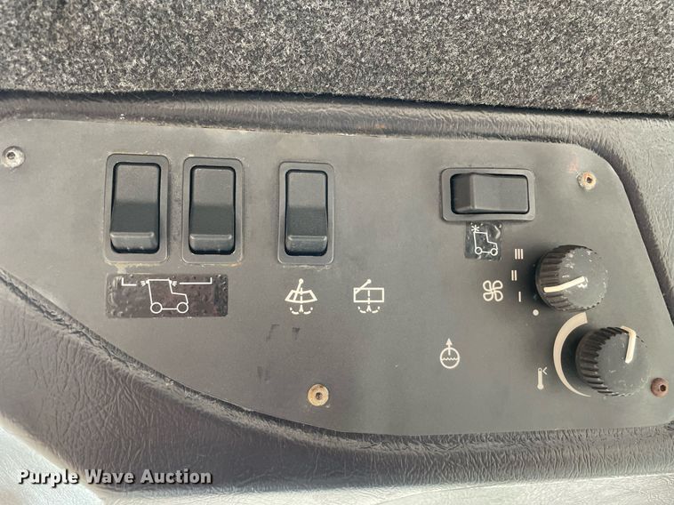 image for item DL3941 Ventrac 4200  compact tractor