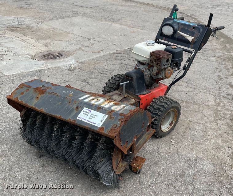 image for item DL3943 Ariens  broom