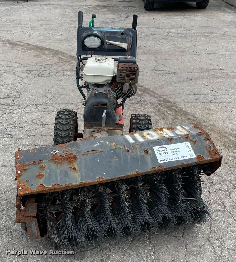 image for item DL3943 Ariens  broom