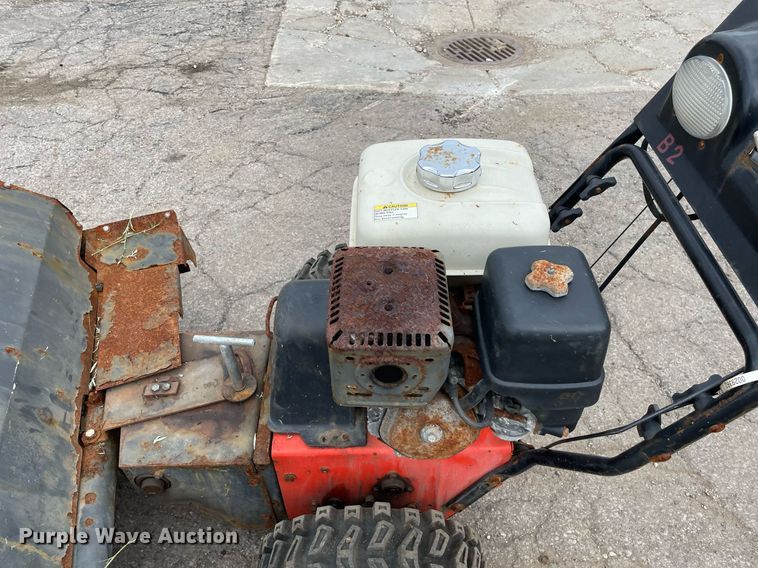 image for item DL3943 Ariens  broom