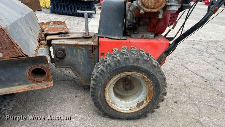 image for item DL3943 Ariens  broom