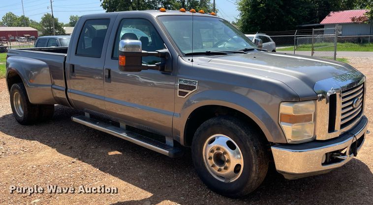 image for item DM0295 2010 Ford F350 Super Duty  Crew Cab pickup truck