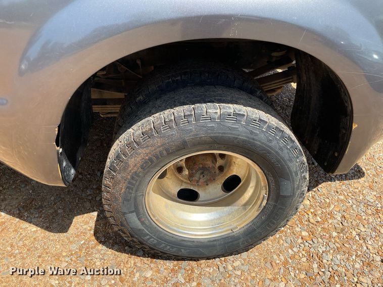 image for item DM0295 2010 Ford F350 Super Duty  Crew Cab pickup truck