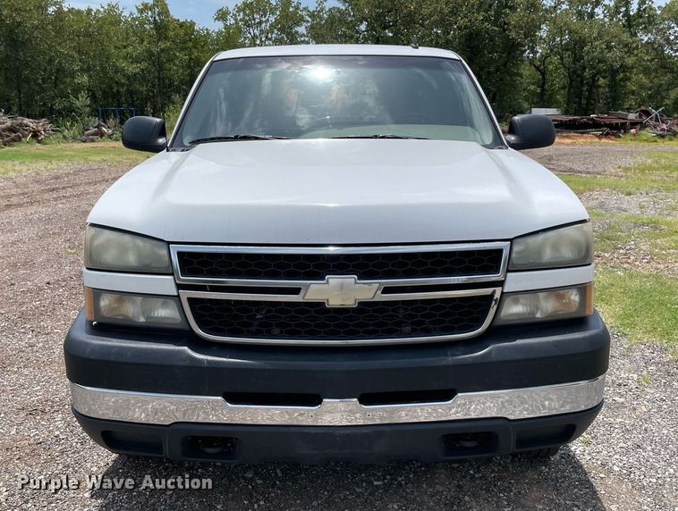 image for item DM0306 2007 Chevrolet Silverado 2500HD  Ext. Cab pickup truck