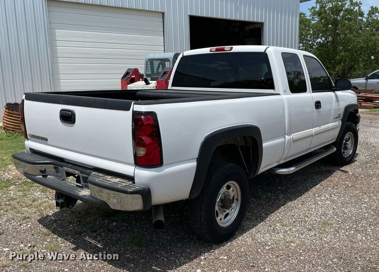 image for item DM0306 2007 Chevrolet Silverado 2500HD  Ext. Cab pickup truck