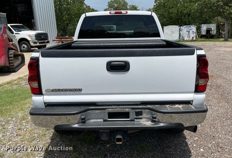 image for item DM0306 2007 Chevrolet Silverado 2500HD  Ext. Cab pickup truck