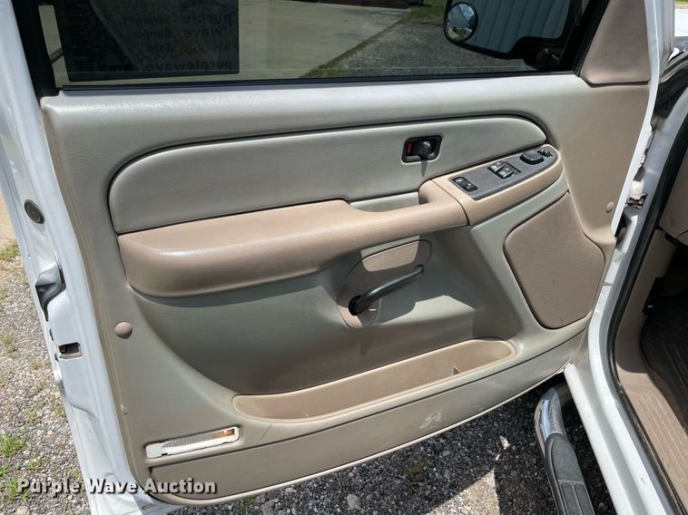 image for item DM0306 2007 Chevrolet Silverado 2500HD  Ext. Cab pickup truck