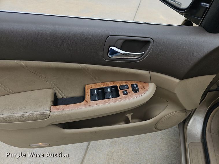 image for item DM1493 2005 Honda Accord EX