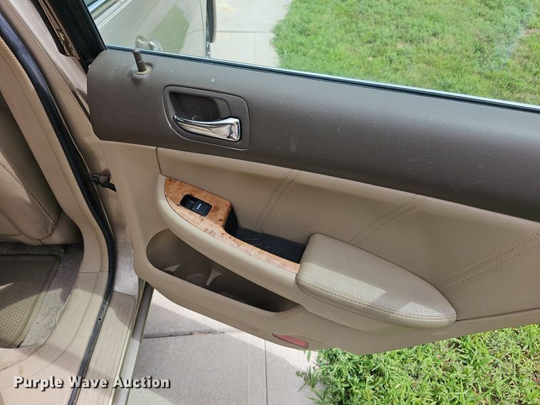 image for item DM1493 2005 Honda Accord EX