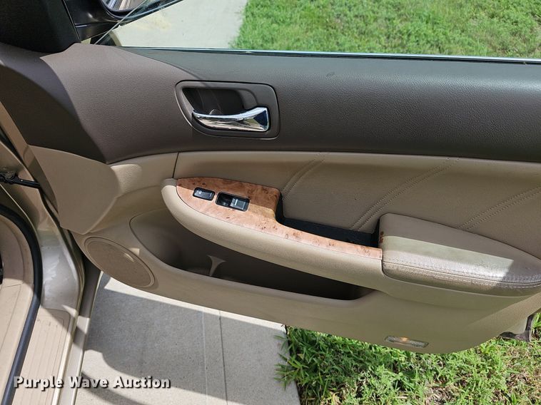 image for item DM1493 2005 Honda Accord EX