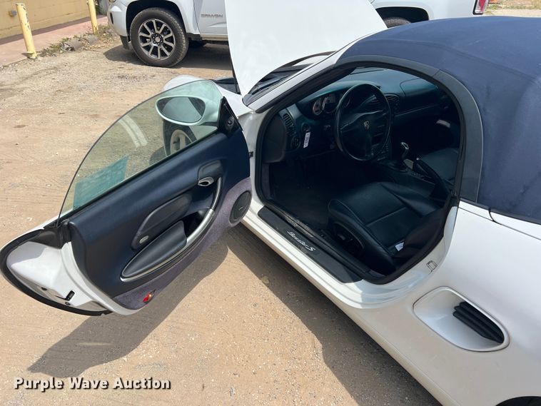 image for item DN3122 2002 Porsche Boxster  convertible