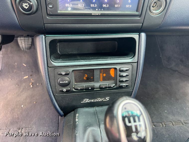 image for item DN3122 2002 Porsche Boxster  convertible