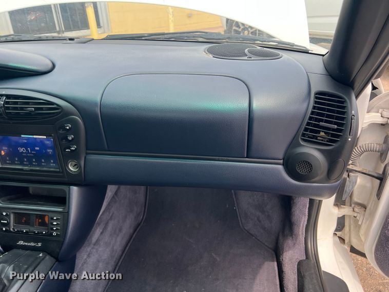 image for item DN3122 2002 Porsche Boxster  convertible