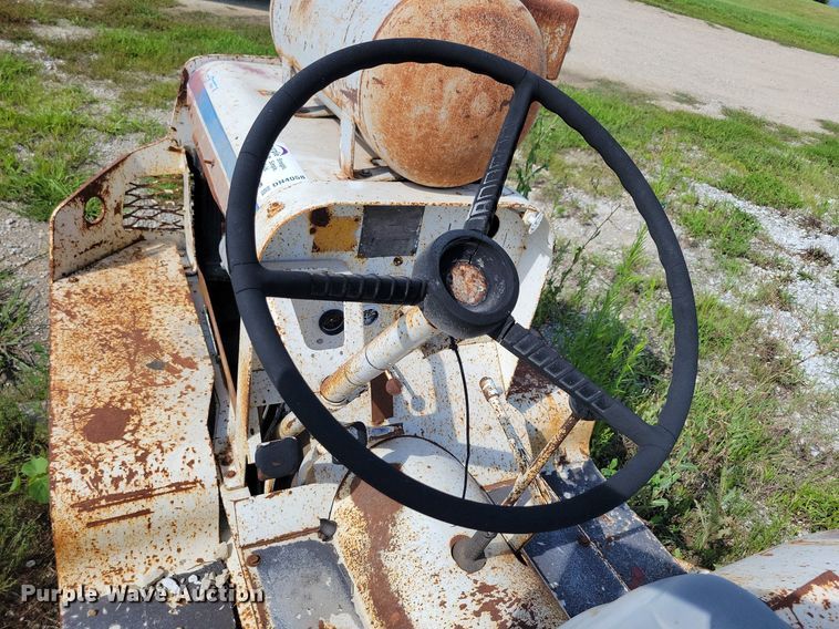 image for item DN4058 Clark Equipment  aircraft tug