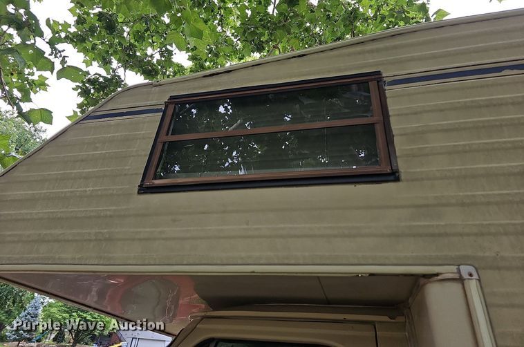 image for item DN8588 1987 Coachmen Crusader  RV