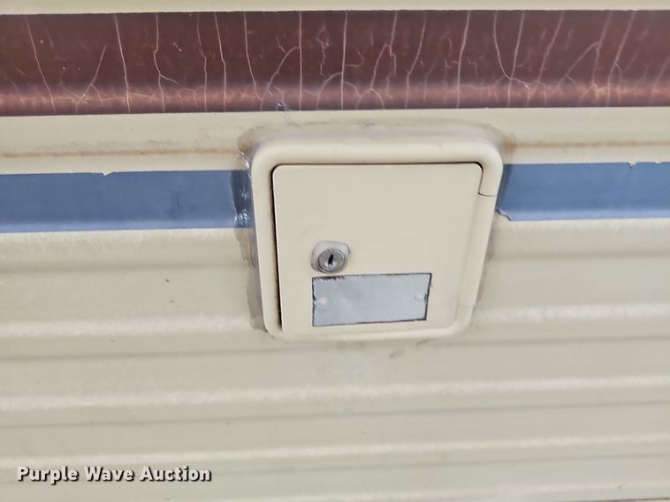 image for item DN8588 1987 Coachmen Crusader  RV