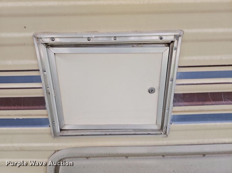 image for item DN8588 1987 Coachmen Crusader  RV