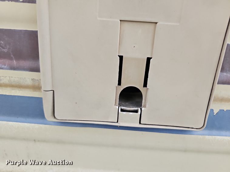 image for item DN8588 1987 Coachmen Crusader  RV