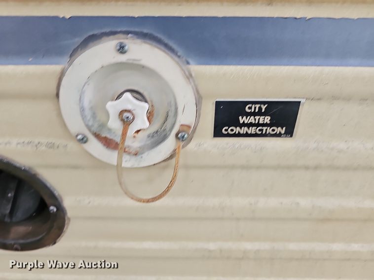 image for item DN8588 1987 Coachmen Crusader  RV