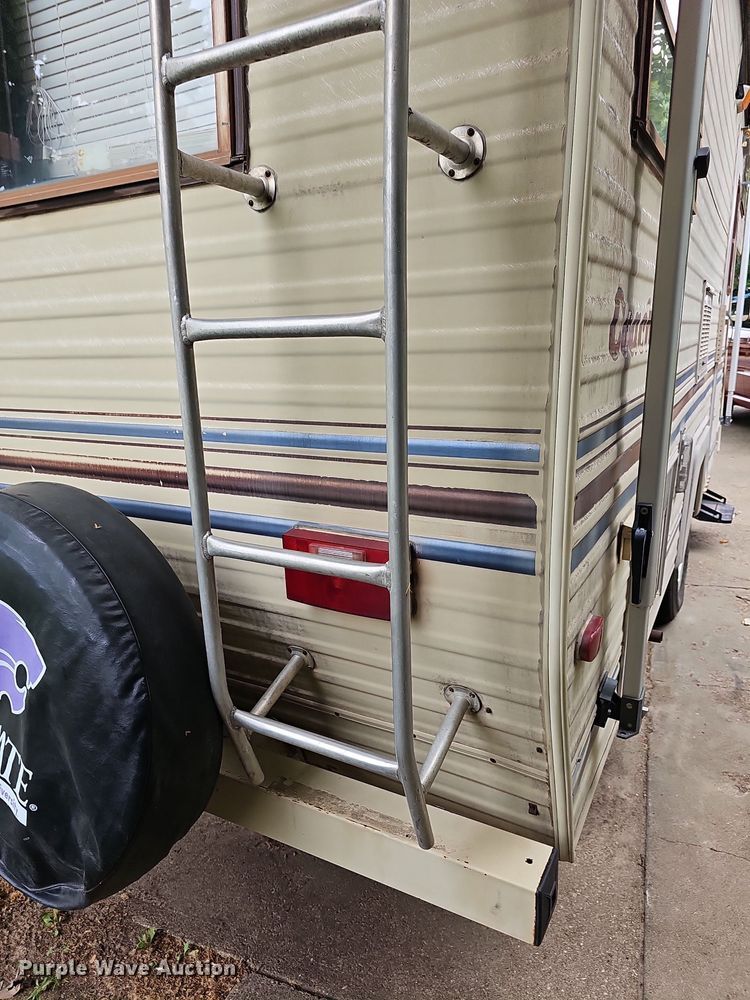 image for item DN8588 1987 Coachmen Crusader  RV