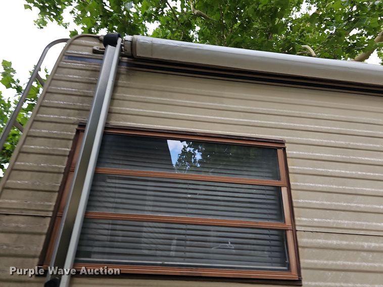 image for item DN8588 1987 Coachmen Crusader  RV