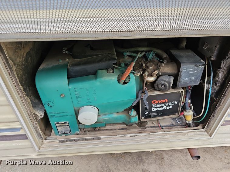 image for item DN8588 1987 Coachmen Crusader  RV