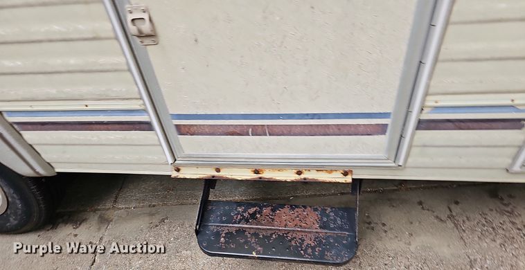 image for item DN8588 1987 Coachmen Crusader  RV