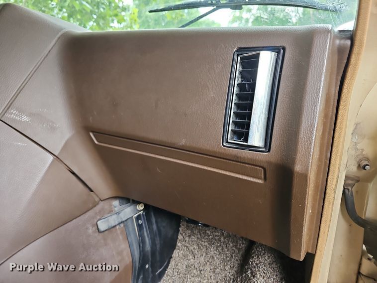 image for item DN8588 1987 Coachmen Crusader  RV