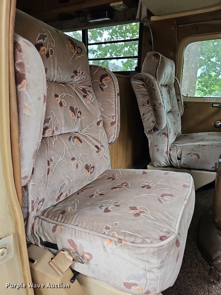 image for item DN8588 1987 Coachmen Crusader  RV