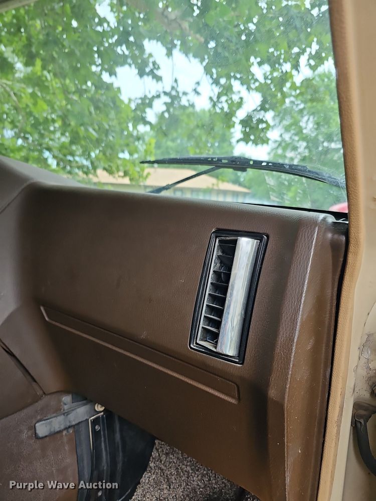 image for item DN8588 1987 Coachmen Crusader  RV