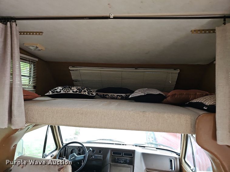 image for item DN8588 1987 Coachmen Crusader  RV