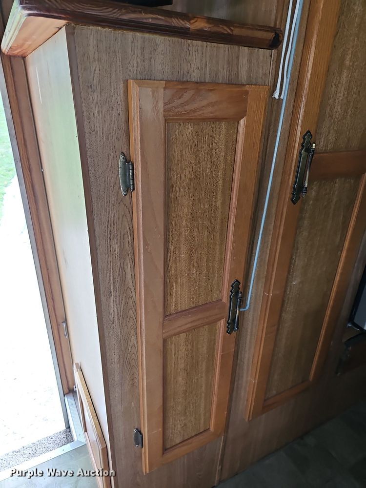 image for item DN8588 1987 Coachmen Crusader  RV