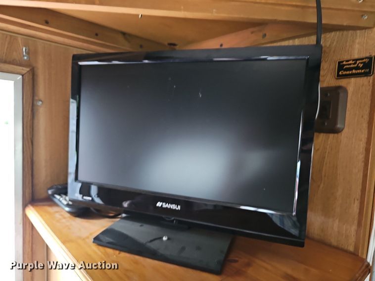 image for item DN8588 1987 Coachmen Crusader  RV