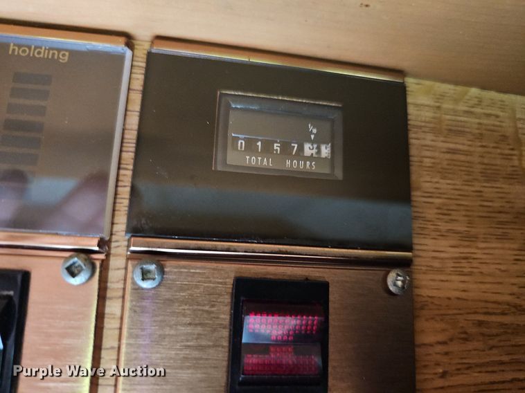 image for item DN8588 1987 Coachmen Crusader  RV