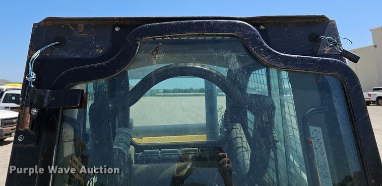 image for item DN8605 2017 New Holland C232  tracked skid steer loader