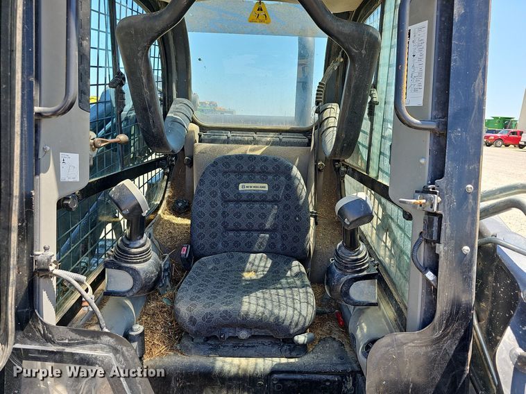 image for item DN8605 2017 New Holland C232  tracked skid steer loader