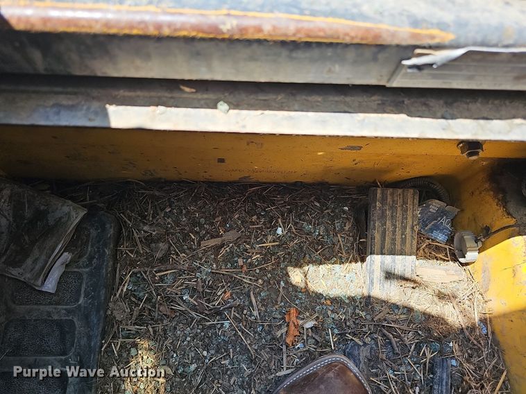 image for item DN8605 2017 New Holland C232  tracked skid steer loader