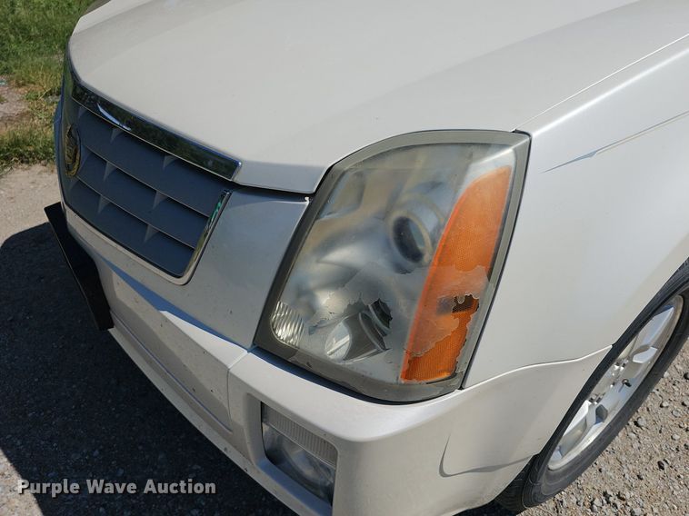 image for item DN8606 2006 Cadillac SRX  SUV